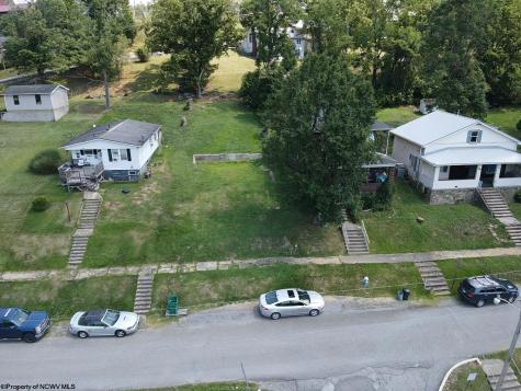 501 Braxton Street Gassaway WV 26624