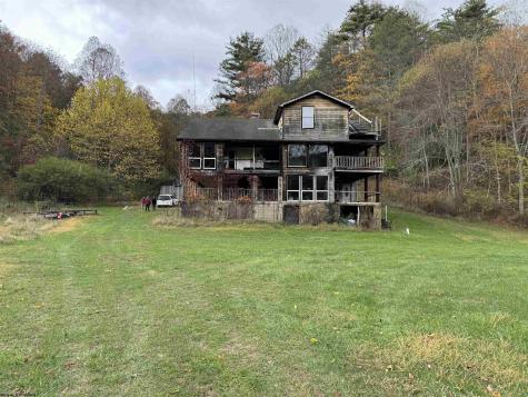 1742 Rush Run Road Burton WV 26562