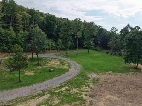 1702 Snake Hill Road Masontown WV 26542