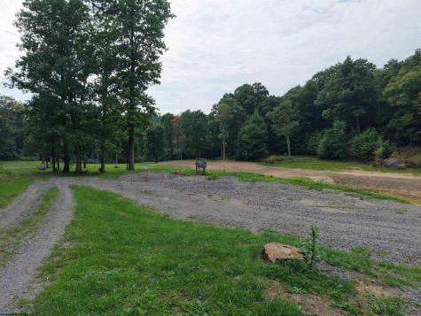 1702 Snake Hill Road Masontown WV 26542
