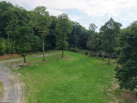1702 Snake Hill Road Masontown WV 26542