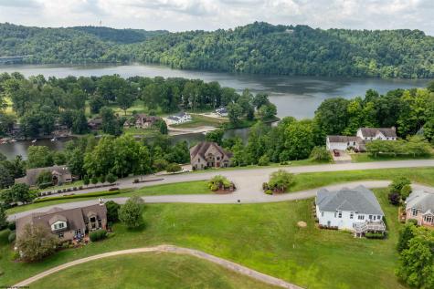 13 Georgian Lane Morgantown WV 26508