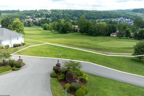 13 Georgian Lane Morgantown WV 26508