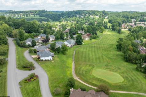 13 Georgian Lane Morgantown WV 26508