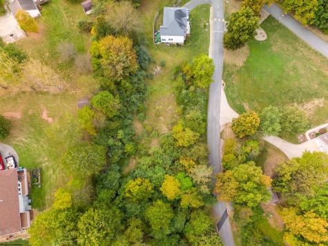 6 Thistledown Lane Morgantown WV 26508