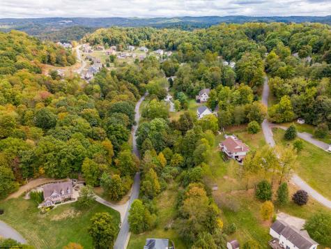 6 Thistledown Lane Morgantown WV 26508