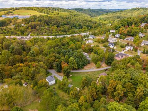 6 Thistledown Lane Morgantown WV 26508