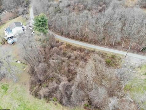 9 Ryan Road Fairmont WV 26554