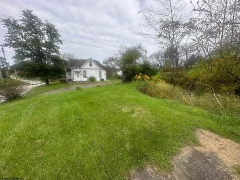 603 W State Avenue Terra Alta WV 26764