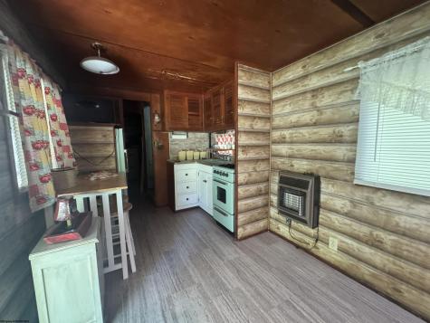 1050 Mcgee Lane Volga WV 26238