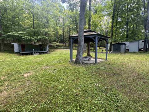 1050 Mcgee Lane Volga WV 26238