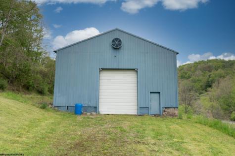 1583 E Lazzelle Union Road Maidsville WV 26541