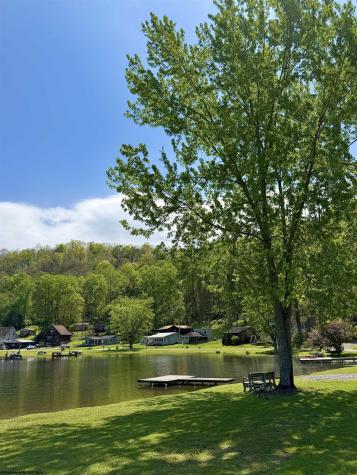 94 Crystal Lake West Union WV 26456