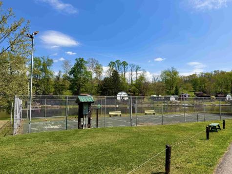 94 Crystal Lake West Union WV 26456