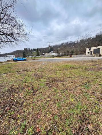 1825 Philippi Pike Clarksburg WV 26301