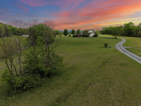 2 High Meadow Drive Moatsville WV 26405