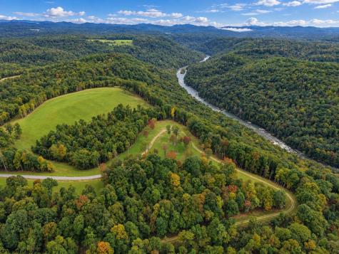 19 Arrowhead Drive Mount Nebo WV 26679