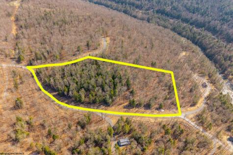 153 Riverstone Landing Bruceton Mills WV 26525