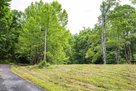 1 Tulip Lane Fairmont WV 26554