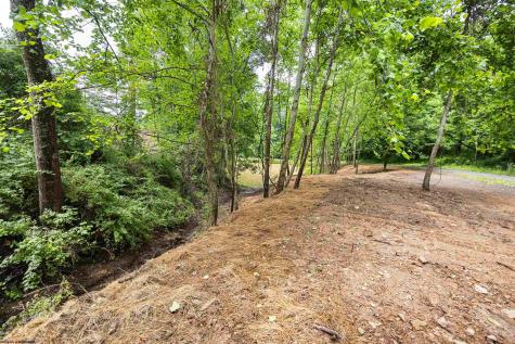 1 Tulip Lane Fairmont WV 26554