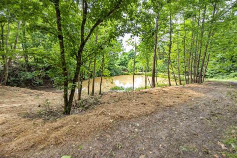 1 Tulip Lane Fairmont WV 26554