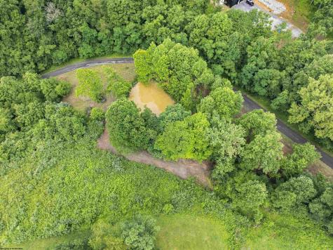 1 Tulip Lane Fairmont WV 26554