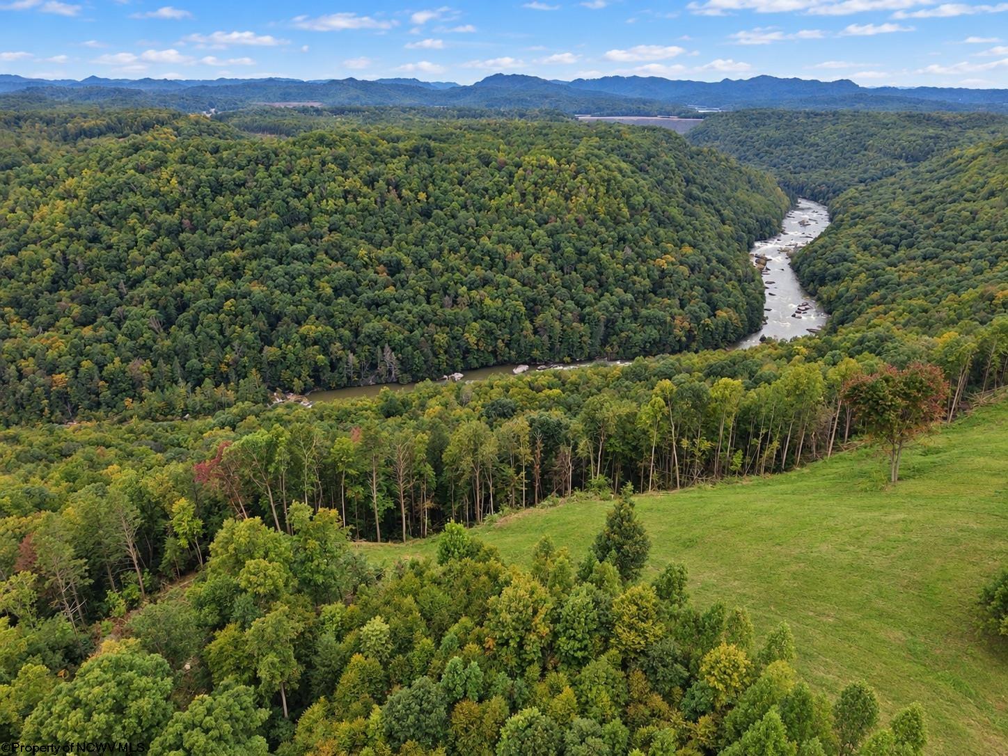 21 Arrowhead Drive Mount Nebo WV 26679