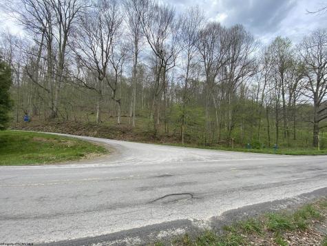5 E Run Circle Four States WV 26572