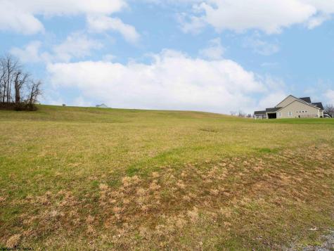 15 Belgian Lane Morgantown WV 26508