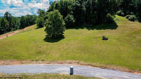 11 Rockwell Court Morgantown WV 26508