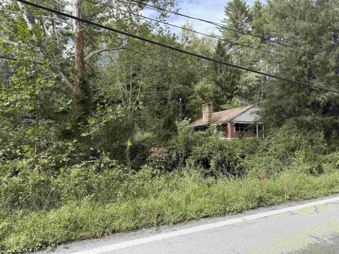 1955 Lazzelle Union Road Maidsville WV 26541