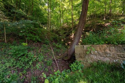 109 Dug Hill Road Morgantown WV 26508