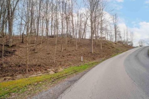 41 Falling Water Lane Morgantown WV 26508