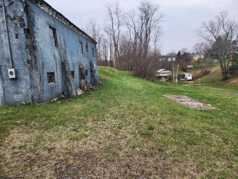 140 Locust Avenue Masontown WV 26542