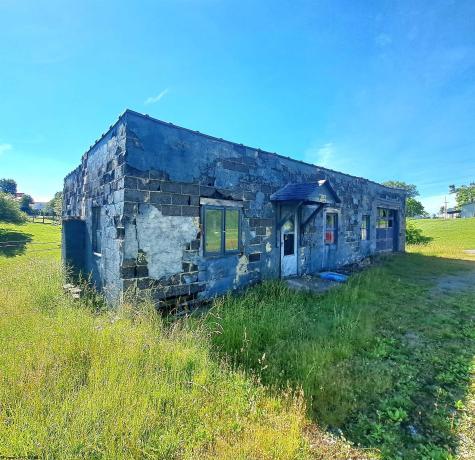 140 Locust Avenue Masontown WV 26542