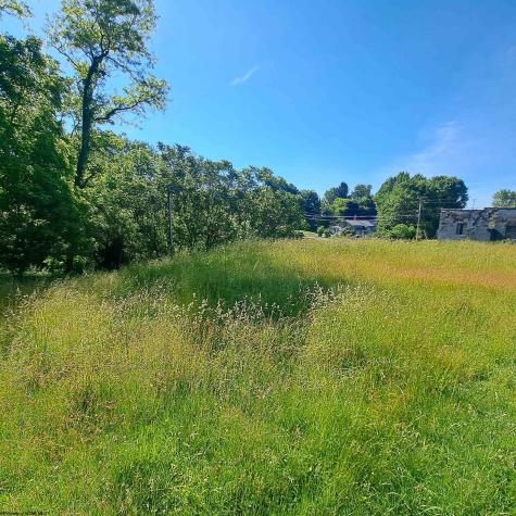 140 Locust Avenue Masontown WV 26542