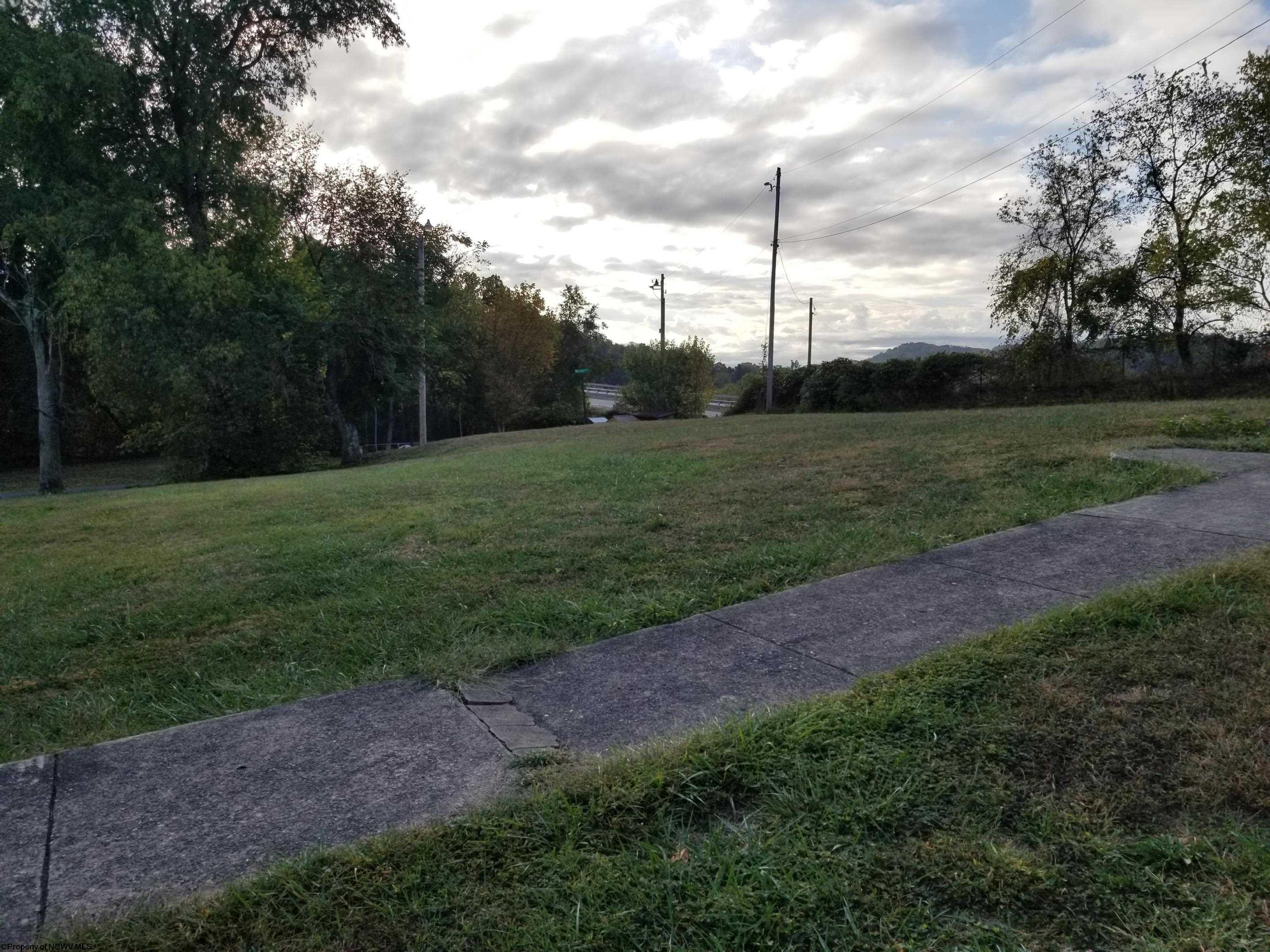 122 Kelly Street Clarksburg WV 26301