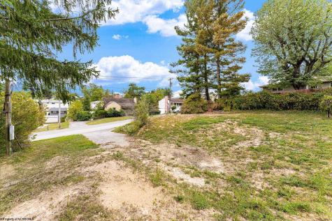 563 Killarney Drive Morgantown WV 26505