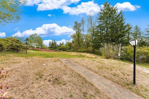 563 Killarney Drive Morgantown WV 26505