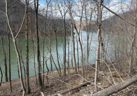 10 Brooklyn Way Moatsville WV 26405