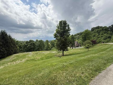 113 Iris Lane Morgantown WV 26501