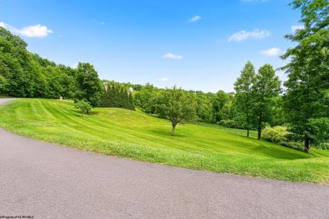 113 Iris Lane Morgantown WV 26501
