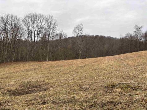10470 Morgantown Pike Philippi WV 26416