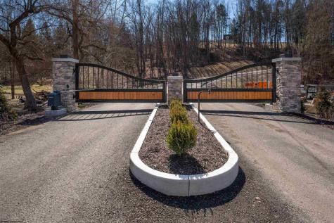 10 Bo Drive Morgantown WV 26508