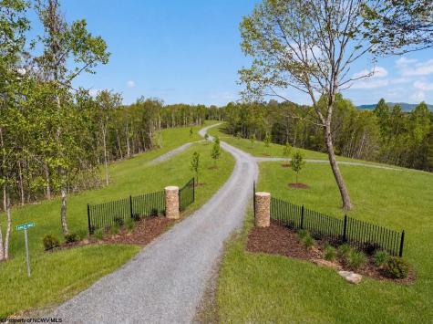 1 Gauley Ridge Road Mount Nebo WV 26679