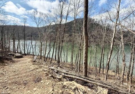 3 Brooklyn Way Moatsville WV 26405