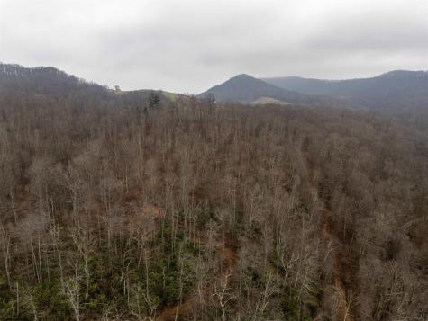 1 Red Rock Road Rowlesburg WV 26425