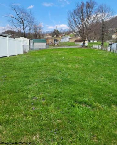 8117 Southern Avenue Stonewood WV 26301