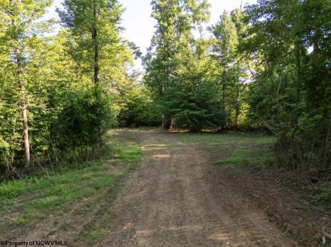 4 Burnt Cabin Road Fairmont WV 26554