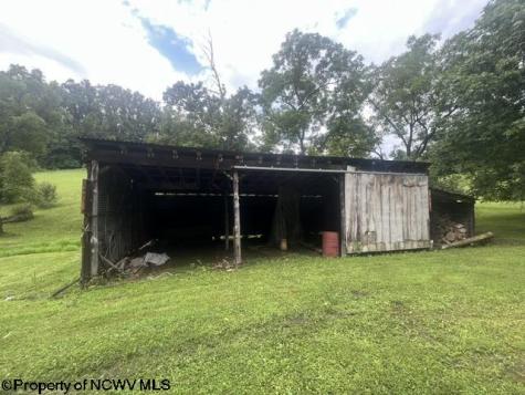 139 Vineyard Lane Fairmont WV 26554